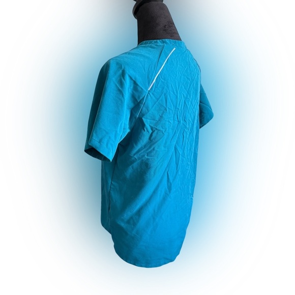 FIGS Yola Scrub Top | Technical Collection | Size Small | Pacific Blue - Picture 3 of 11